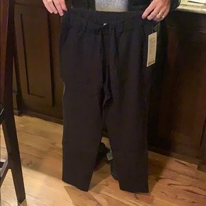 Lulu lemon In the Fly 7/8 Pant *Woven Brand new